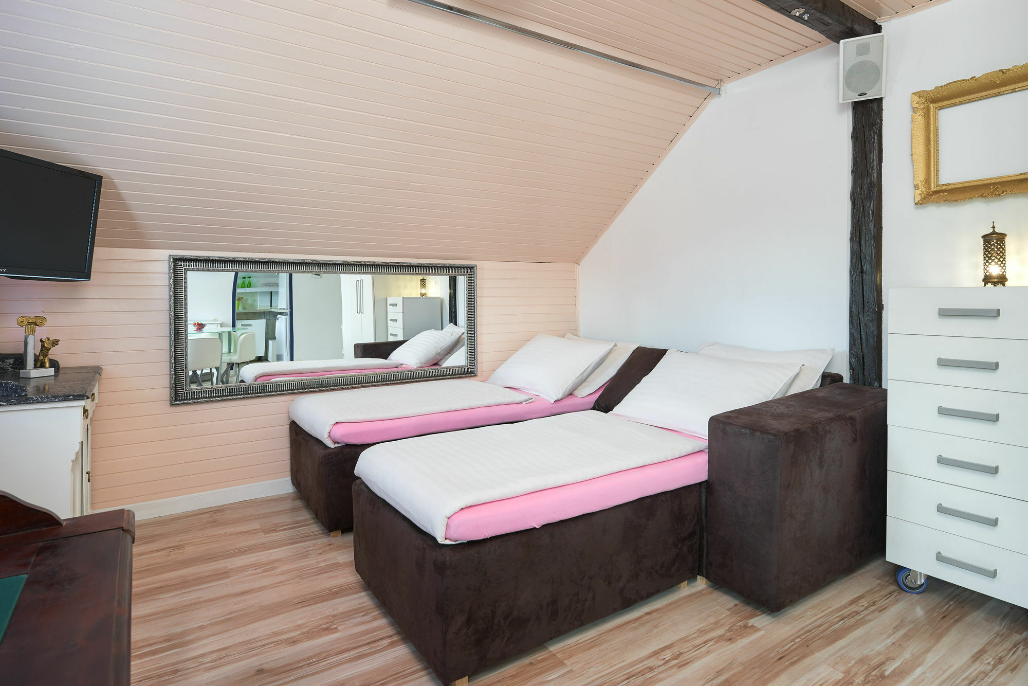 Anastasia Suites Загреб Екстериор снимка
